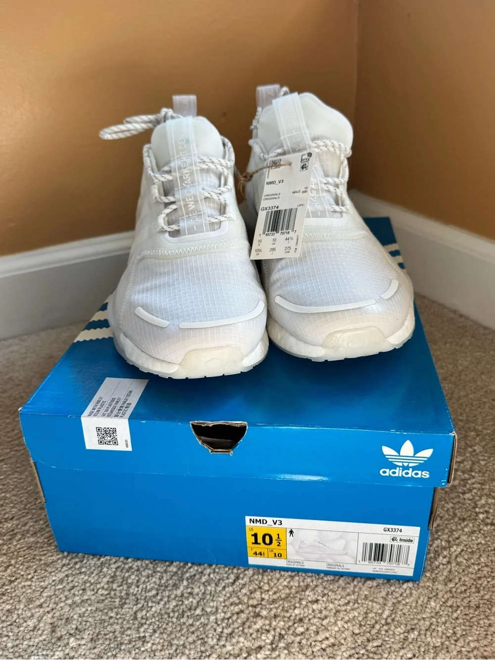 adidas Triple White Men’s Sneaker